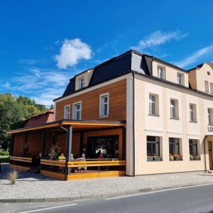 HOTEL LÍPA
