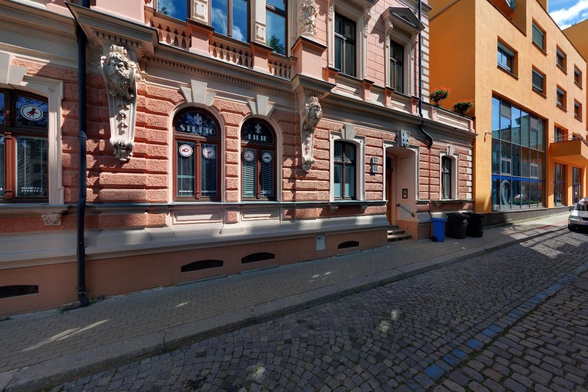Vlasové studio REVLON Liberec - obrázek 2