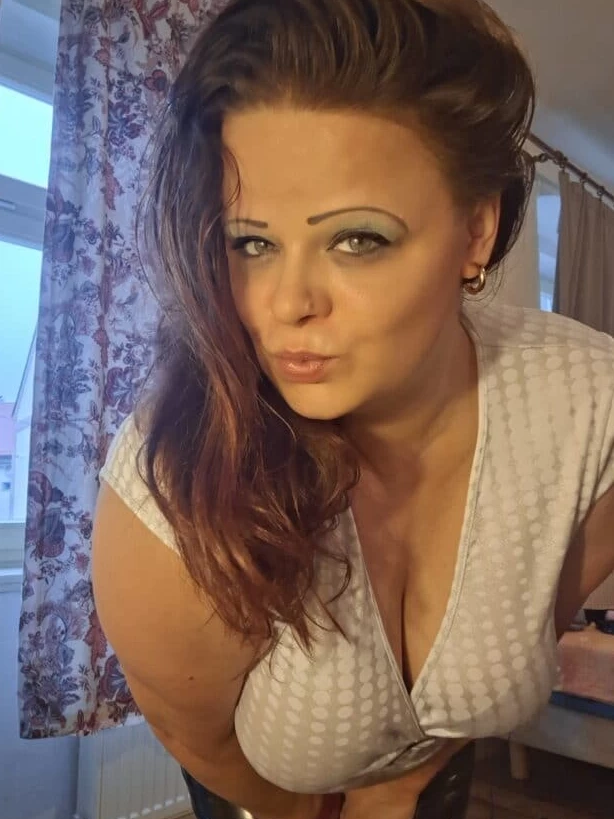 Jenny38 - erotické masáže fotka 16